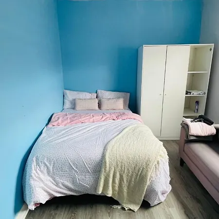 Apartment Entire In